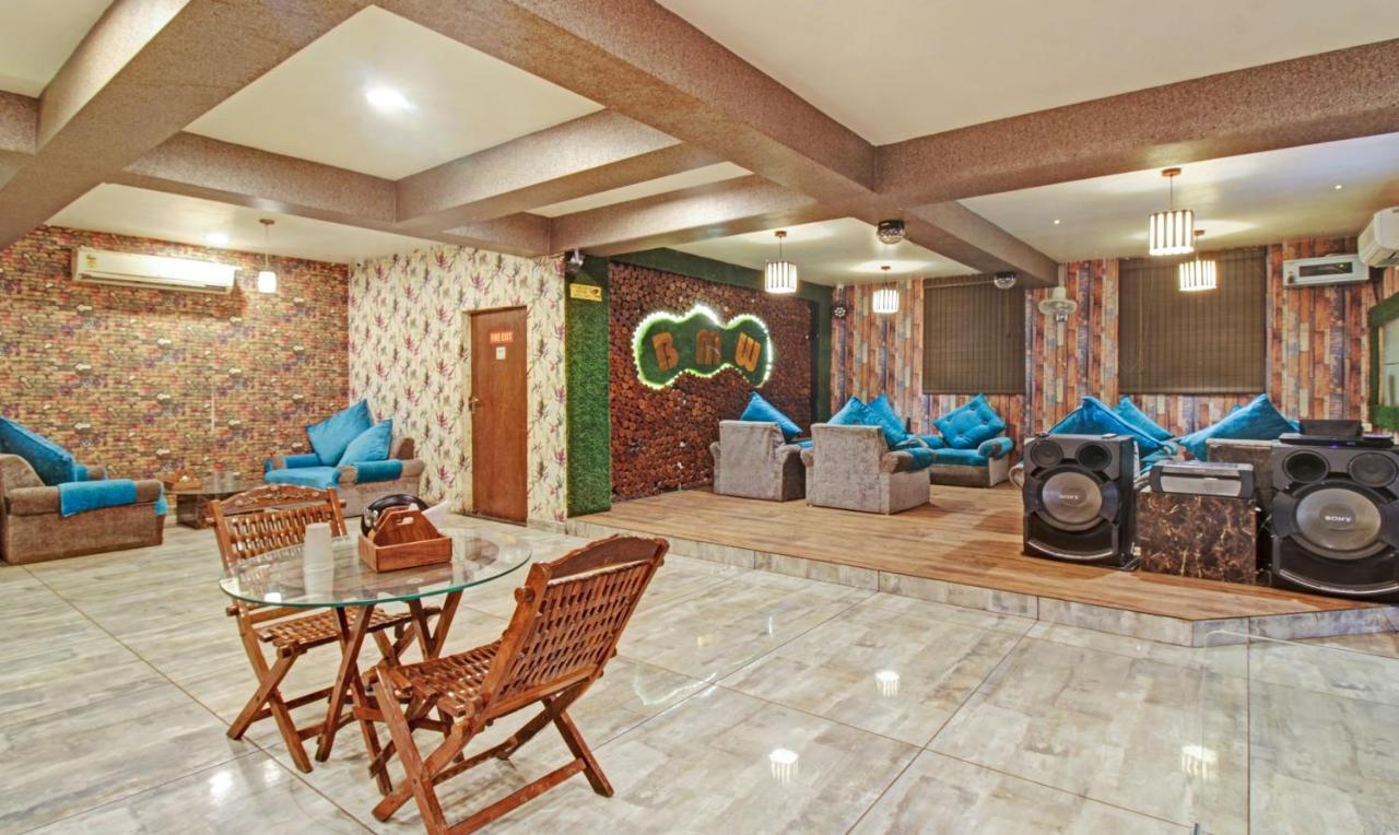 Treebo The Boss Hotel Rāipur Buitenkant foto