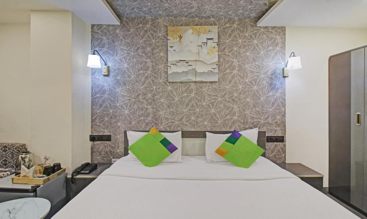 Treebo The Boss Hotel Rāipur Buitenkant foto