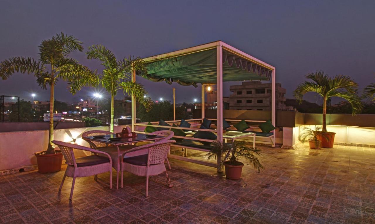Treebo The Boss Hotel Rāipur Buitenkant foto