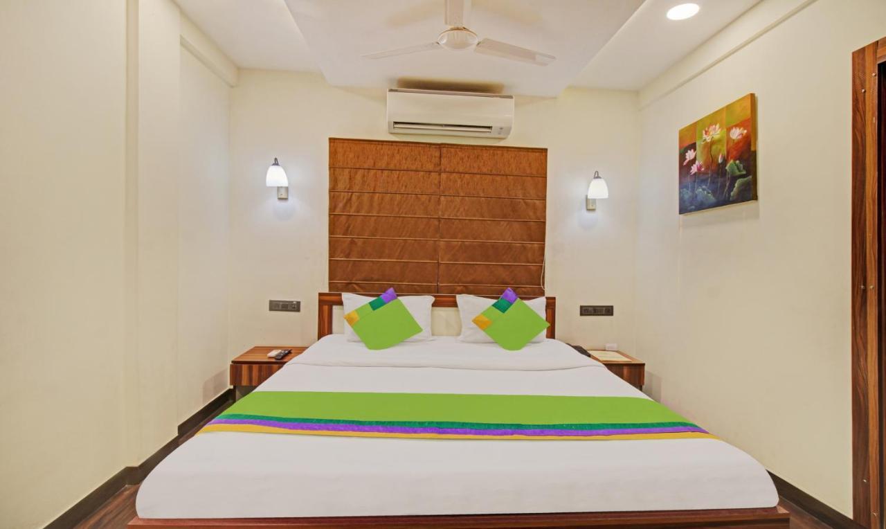 Treebo The Boss Hotel Rāipur Buitenkant foto