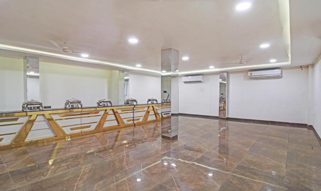 Treebo The Boss Hotel Rāipur Buitenkant foto