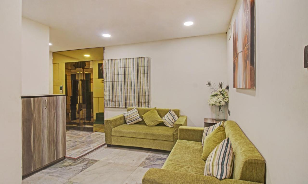 Treebo The Boss Hotel Rāipur Buitenkant foto