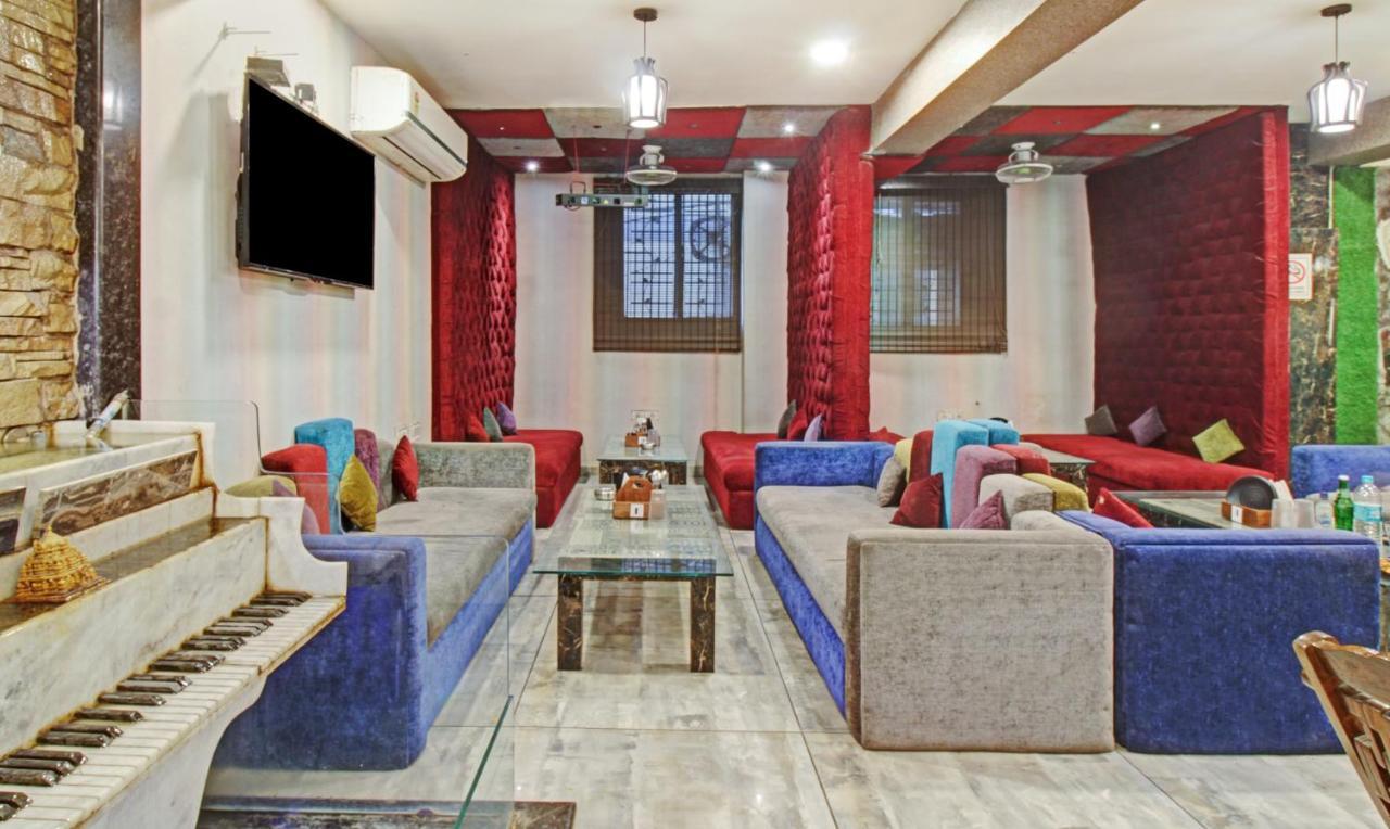 Treebo The Boss Hotel Rāipur Buitenkant foto